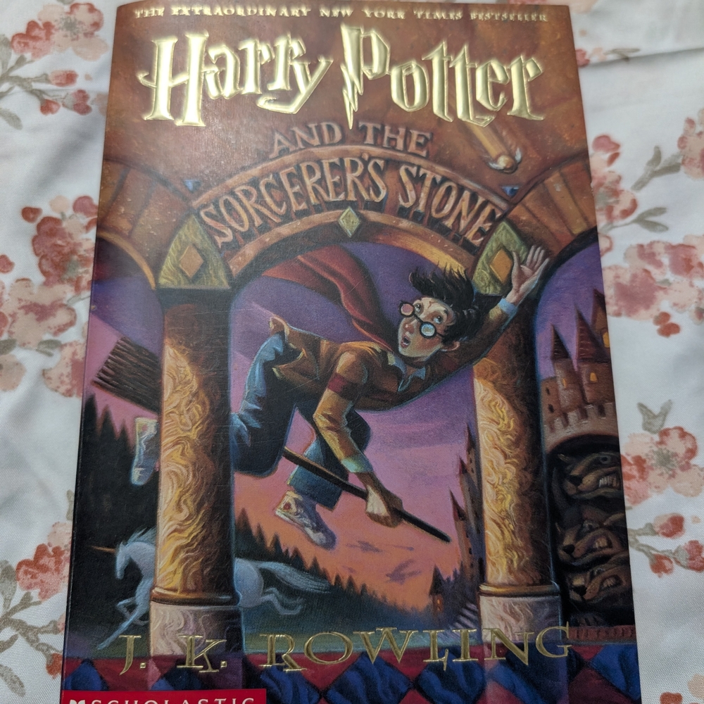 Harry Potter and the Sorcerer's Stone by - Multicolor Cover